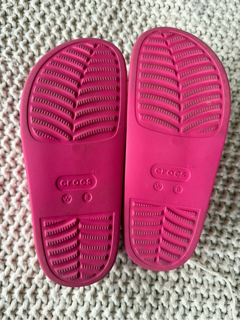 Dylan Platform Crocs - Picture 5 of 6